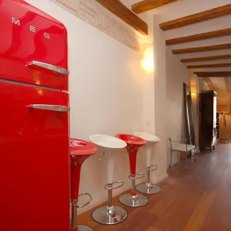 Beds & Breaks Ravel I Apartment